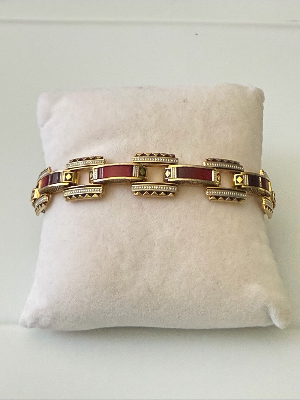 Deco Damascene Gold Black Red Link Bracelet 7.5